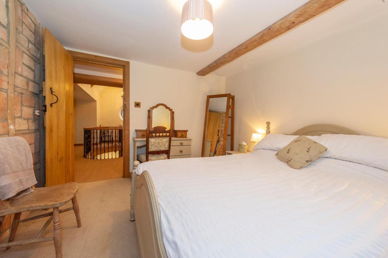 Castle Farm Bed & Breakfast Wedmore Exterior photo