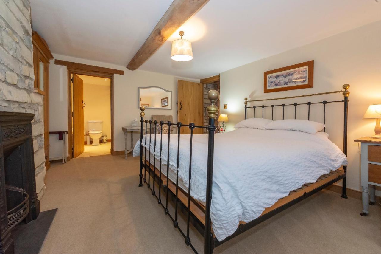 Castle Farm Bed & Breakfast Wedmore Exterior photo